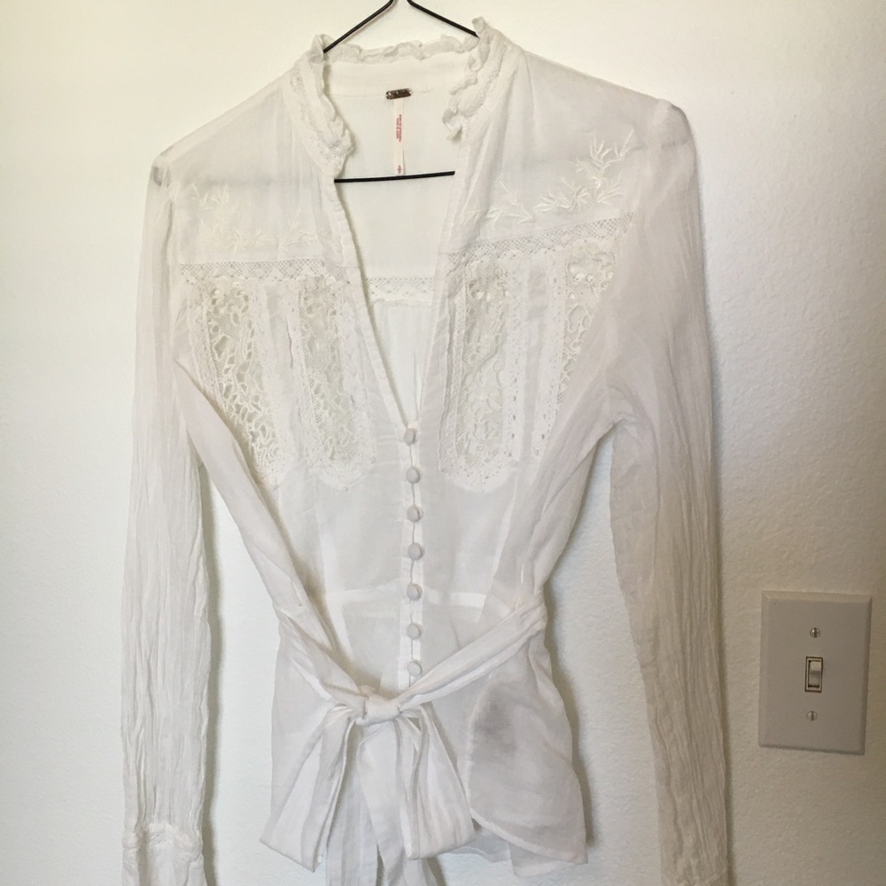 Free People white romantic long sleeve blouse